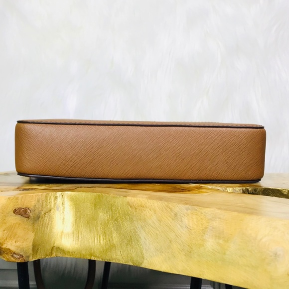 Michael Kors Jet Set Item Crossbody Bag - Picture 5 of 8